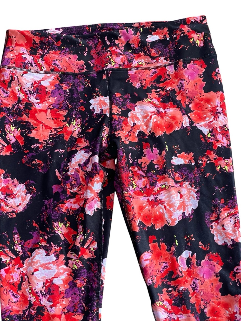 Fabletics Salar Floral Print Black Pink Leggings Sz M Yoga Pants Compression NWT - Picture 4 of 10